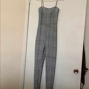 Fashion nova jumpsuit